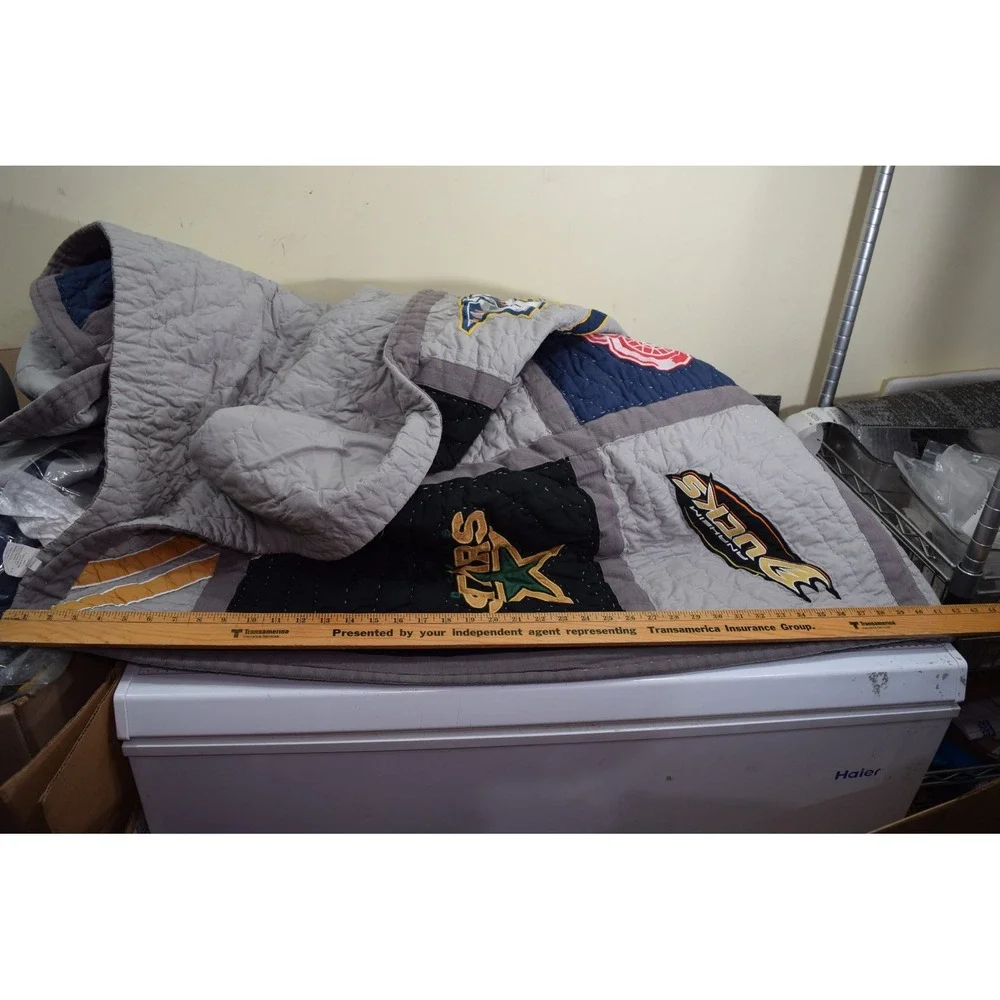 Pottery Barn Teen NHL Hockey Team Logos Patchwork Quilt‎ Bedding TWIN 84x64 PB